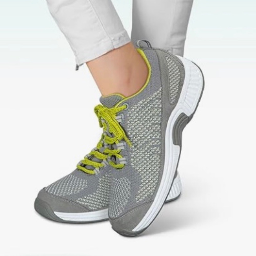 Women's Ortho Knit Coral Sneakers